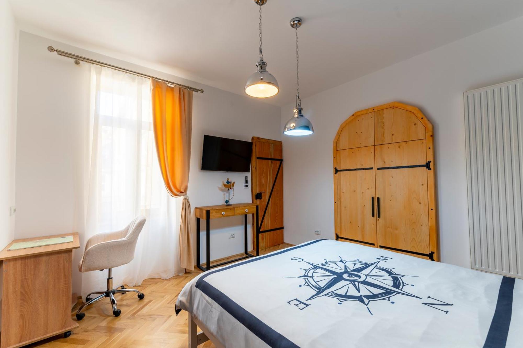 Luxurious Apartment In Old Town - Ultra Central Brașov Exterior foto